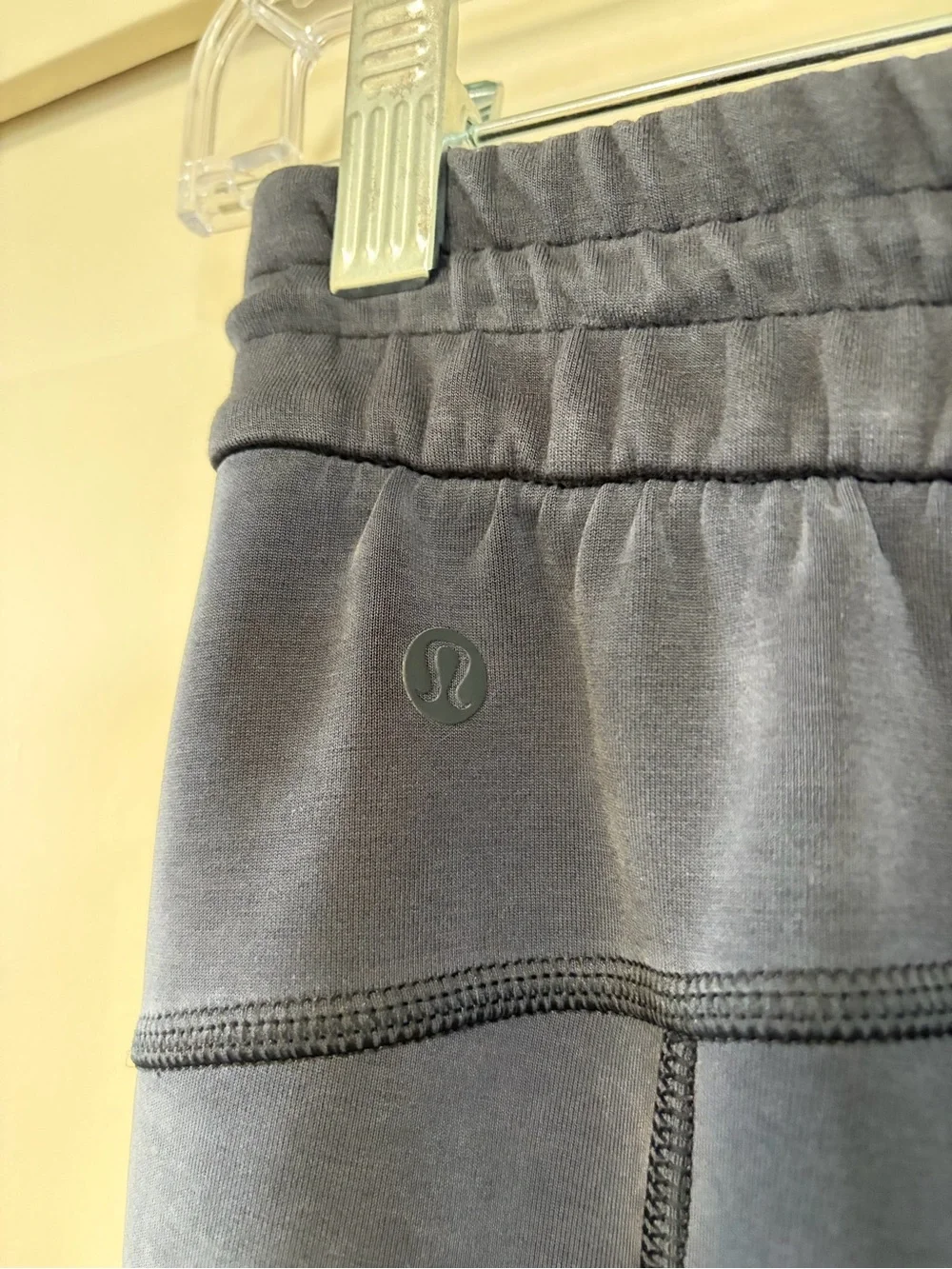 Lululemon Softstreme Pant 4 in “black”